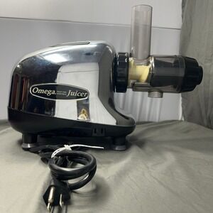 Omega Juicer 8005 Silver Chrome Masticating Juicer Fruit Vegetable Extractor